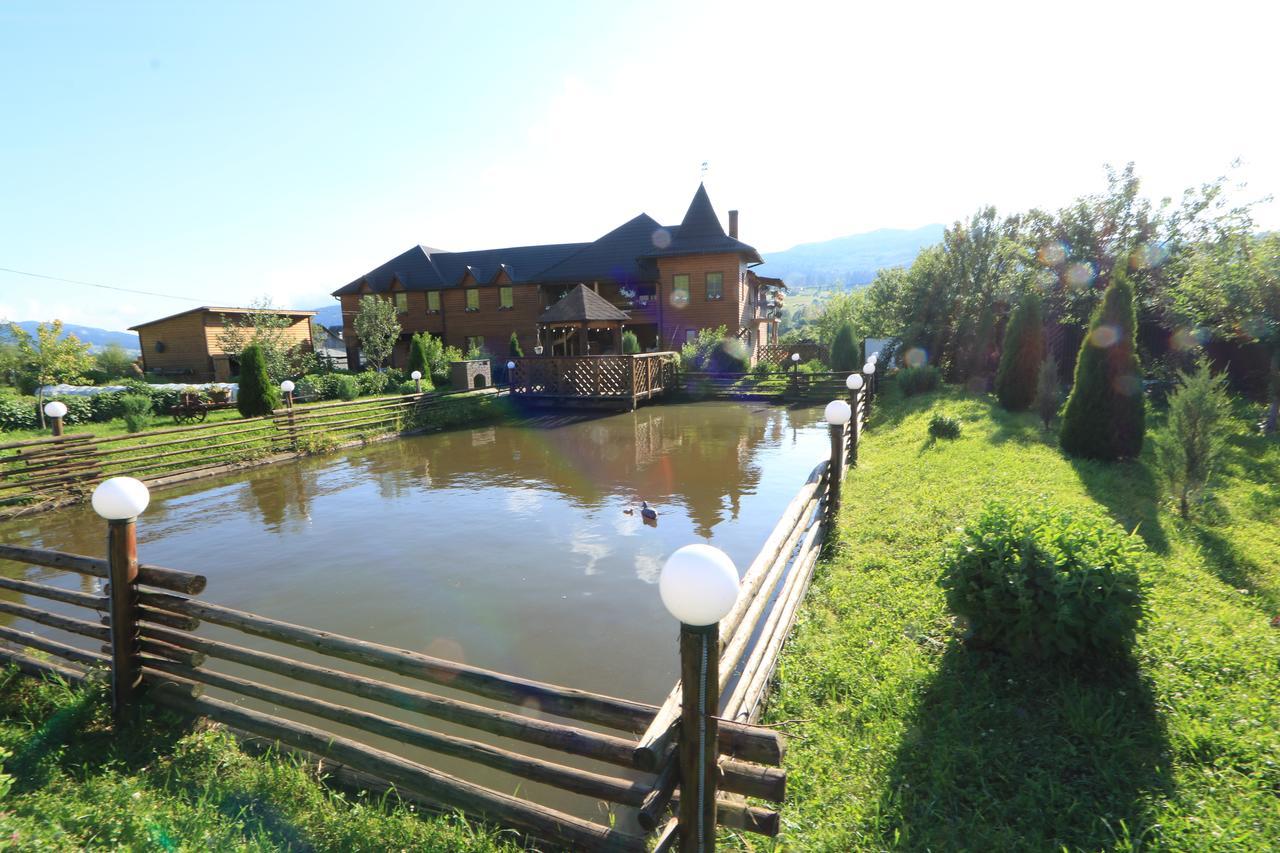 Pid Goroyu Hotel Chorna Tysa Exterior foto