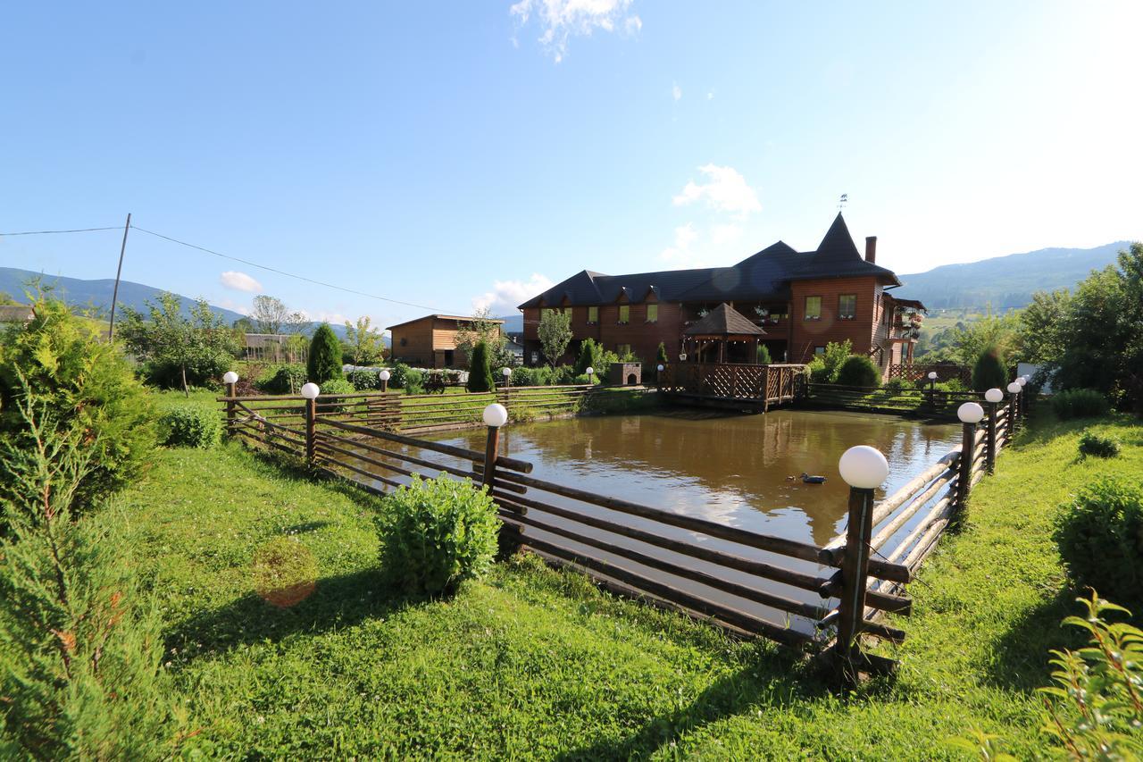Pid Goroyu Hotel Chorna Tysa Exterior foto