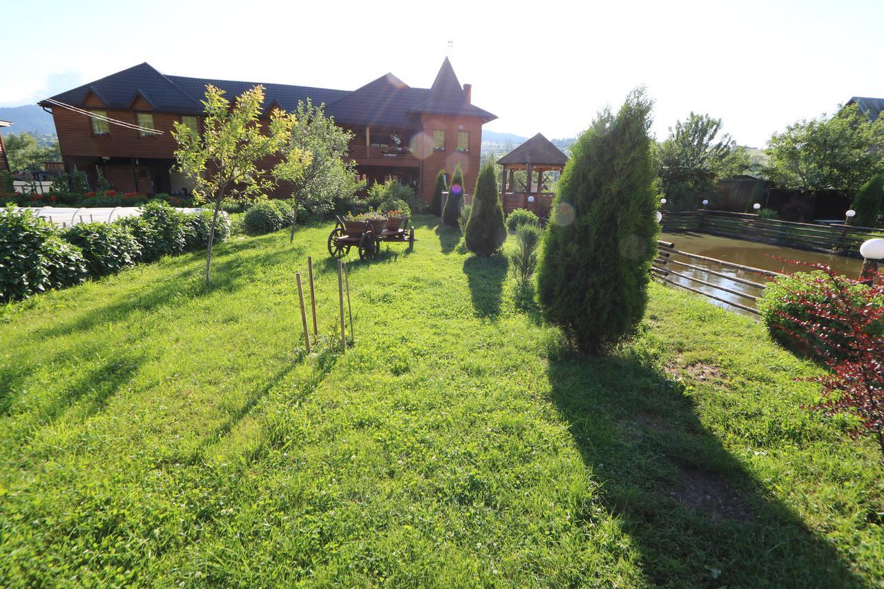 Pid Goroyu Hotel Chorna Tysa Exterior foto