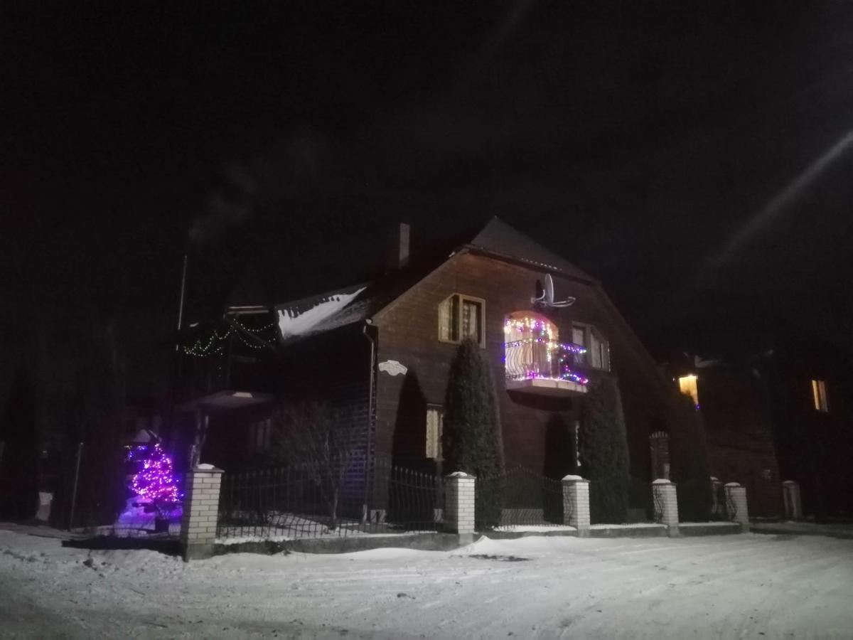 Pid Goroyu Hotel Chorna Tysa Exterior foto